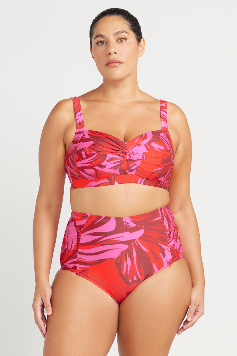 Bikini bottoms for curvy top